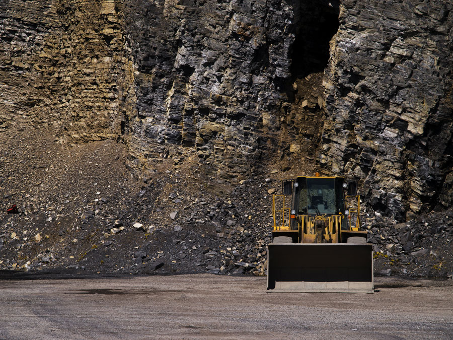 Miner Advances Exploration at Flagship PGE Project
