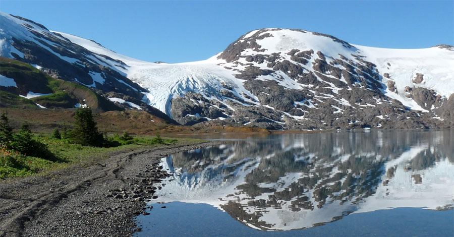 Explorer Encounters Up to 1,290 g/t Silver at British Columbia Project