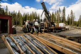 9.40 g/t Gold Over 4.60 Meters Extends Spyglass Zone to 330 Meters Depth