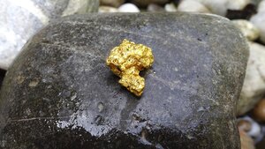 Gold Developer Uncovers Excellent Gold Grades in Canada