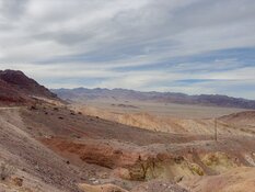 Nevada Gold Explorer Hits 3.2 g/t Gold at Hot Springs Range