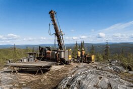 Silver Explorer Puts Two Rigs to Work as 818 g/t Hit Sets Up September Assays