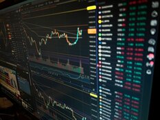 Metals All Rallying; Stocks In Retreat